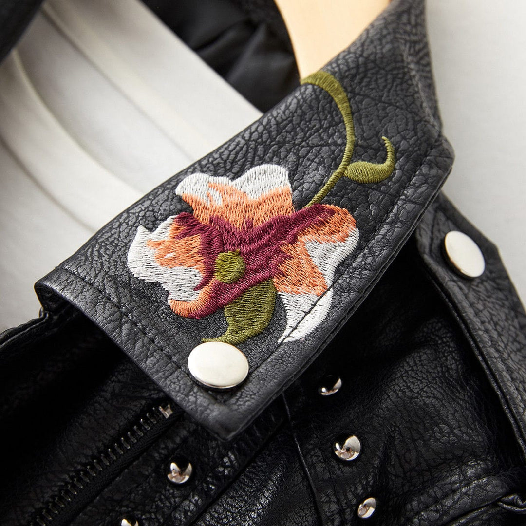 Smooth Chill | Black Floral Night Jacket