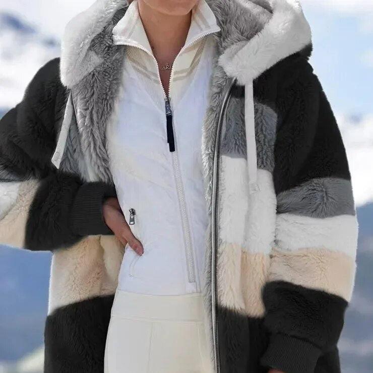 Lowkey Luxe | Winter Jacket with Hood and Zipper