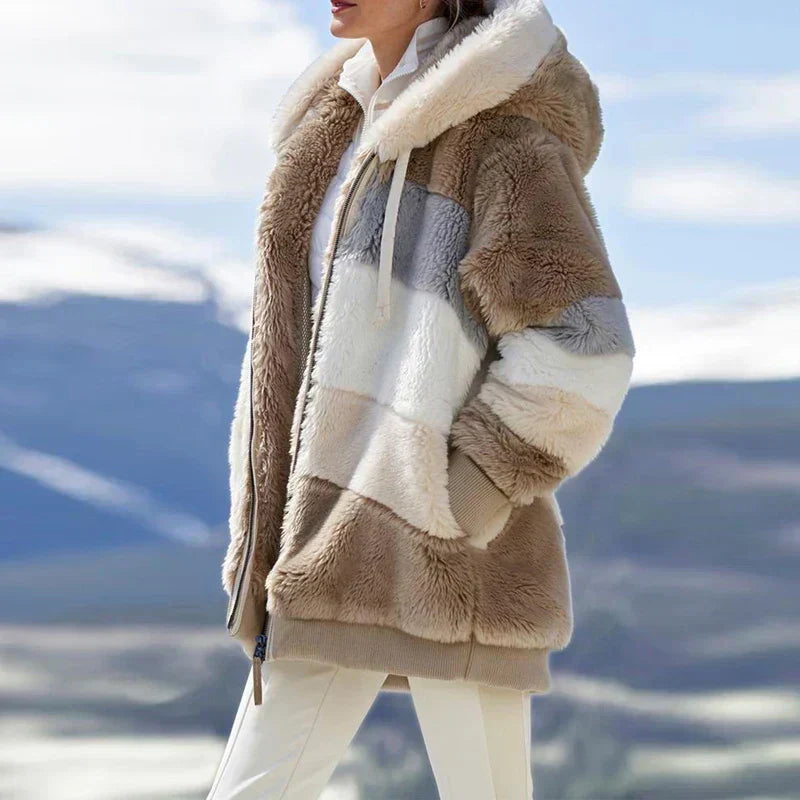 Lowkey Luxe | Winter Jacket with Hood and Zipper